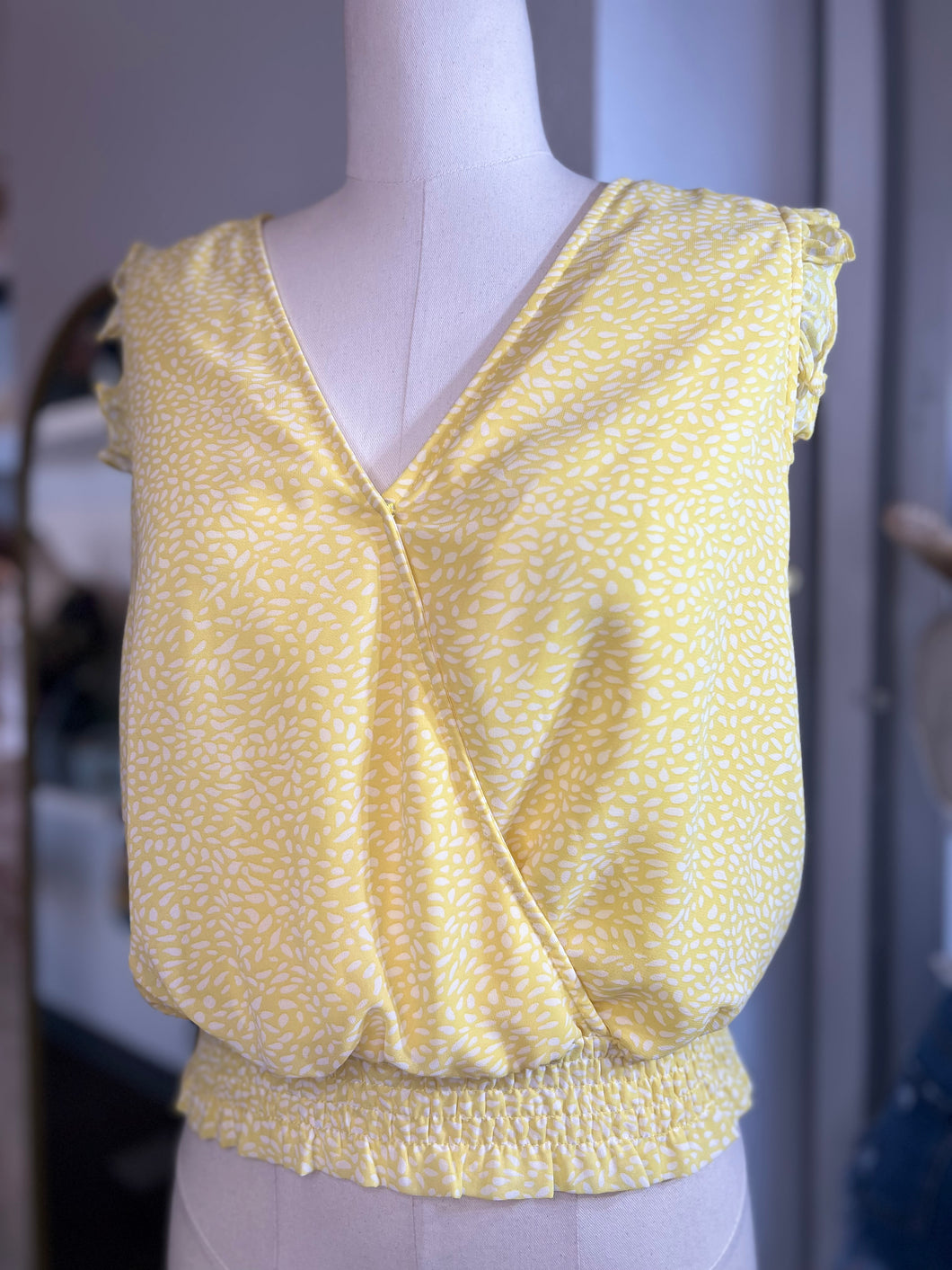 CLEARANCE Yasmine Yellow Ditsy Ruffle Short Ruffle Sleeve Top