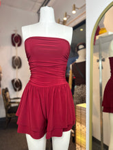 Load image into Gallery viewer, Mae Strapless Flowy Romper