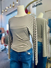 Load image into Gallery viewer, Melanie Round Neck Long Sleeve Ruched Knit Top