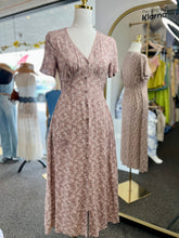 Load image into Gallery viewer, Vanessa Button Down Short Sleeve Dress