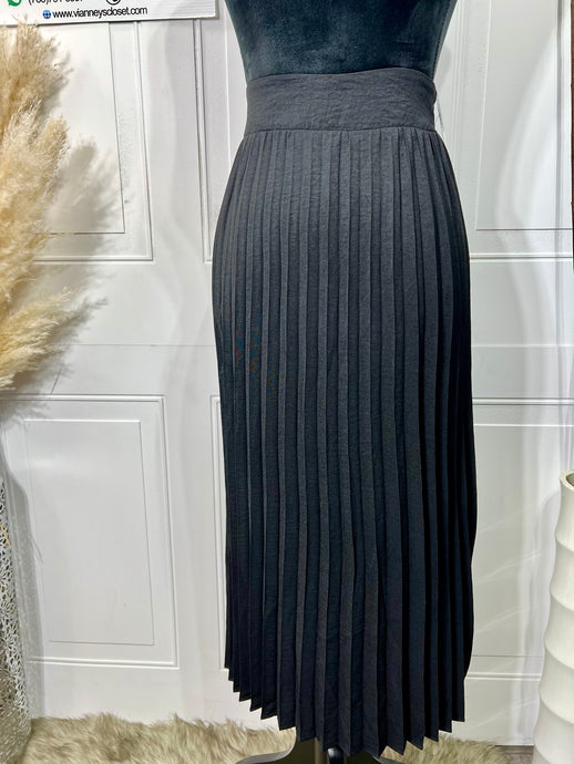 Hailey Black or Green Ribbed Long Maxi Skirt