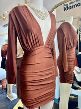 Load image into Gallery viewer, Teresa Two Toned Walnut Long Sleeve Bodycon Short Dress
