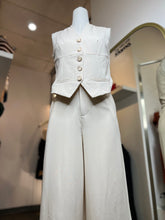 Load image into Gallery viewer, DAHLILA TWO-PIECE IVORY BUTTONED SET