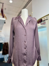 Load image into Gallery viewer, Carolina Taro Long Sleeve Contrast Yoke Button Front Blouse