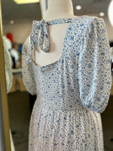 Load image into Gallery viewer, Delilah White and Blue Flowy Midi Dress