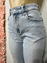 Load image into Gallery viewer, Lianna Light Wash Wide Leg Stretchy Denim