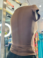 Load image into Gallery viewer, Eloise Brown Sides Ruched Top