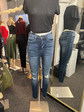 Load image into Gallery viewer, Vianney Vintage Style High Rise Ankle Skinny Jeans