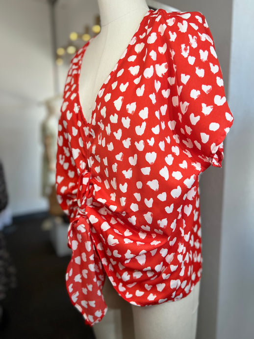 *CLEARANCE* Reigan Coral or Ivory Flowy Sleeves Heart Print Knot Top