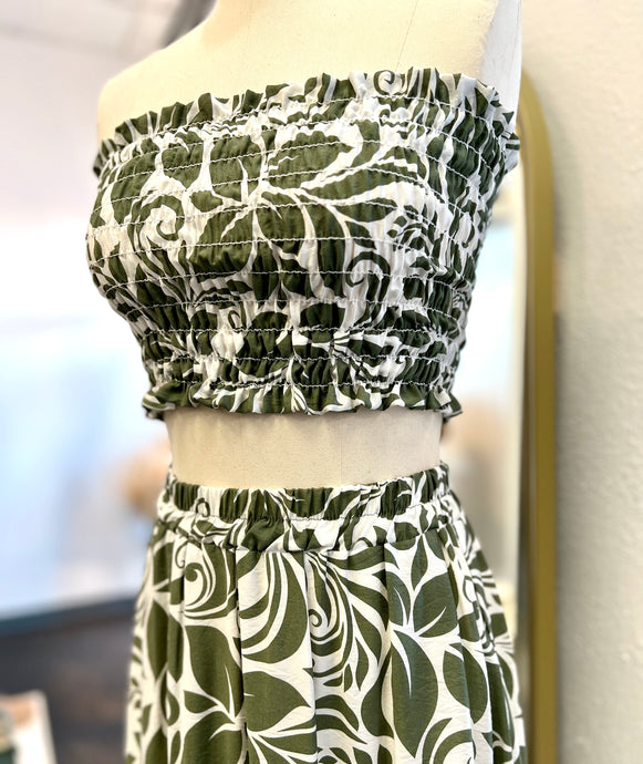 Larissa Botanical Print Stretchy Crop Top