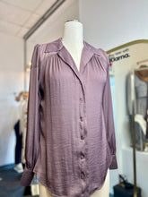 Load image into Gallery viewer, Carolina Taro Long Sleeve Contrast Yoke Button Front Blouse