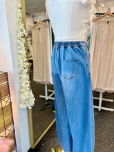 Load image into Gallery viewer, Vanessa Ligh Washed Denim Baggy Gold Holes Design