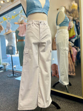 Load image into Gallery viewer, Angelica High Rise Skater Jeans