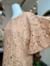 Load image into Gallery viewer, Camila Peach Floral Pattern Round Neck Top