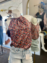 Load image into Gallery viewer, Rebba Disty Floral halter neck Camisole