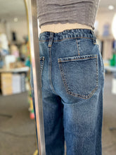 Load image into Gallery viewer, Kylie Relaxed Style Trouser Jeans