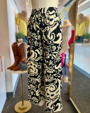 Load image into Gallery viewer, Teresa Black and White Abstract Flowy Pants