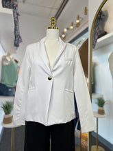 Load image into Gallery viewer, Serena Cropped Blazer Functional Button