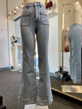 Load image into Gallery viewer, Brooke Denim Wide Leg Stretchy Front Pocket Jeans