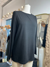 Load image into Gallery viewer, Brooke Long Sleeve Round Neck Basic Top