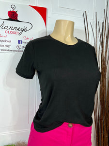 Pamela Black Basic Stretchy T-Shirt