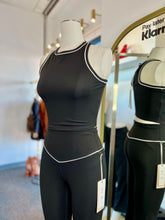 Load image into Gallery viewer, Allis Black Sport Top