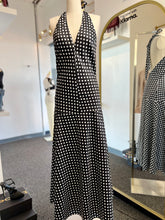 Load image into Gallery viewer, Heather Black polka Dot Stretchy Flowy Dress