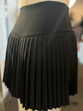 Load image into Gallery viewer, Reila Black Tennis Pleaded Midi Skirt