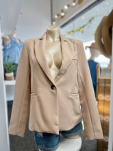 Load image into Gallery viewer, Serena Cropped Blazer Functional Button