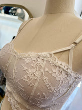 Load image into Gallery viewer, Alice White Lace Padded Bralette