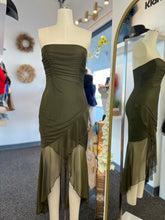 Load image into Gallery viewer, Jamie Olive green Strapless Tube Midi Dress