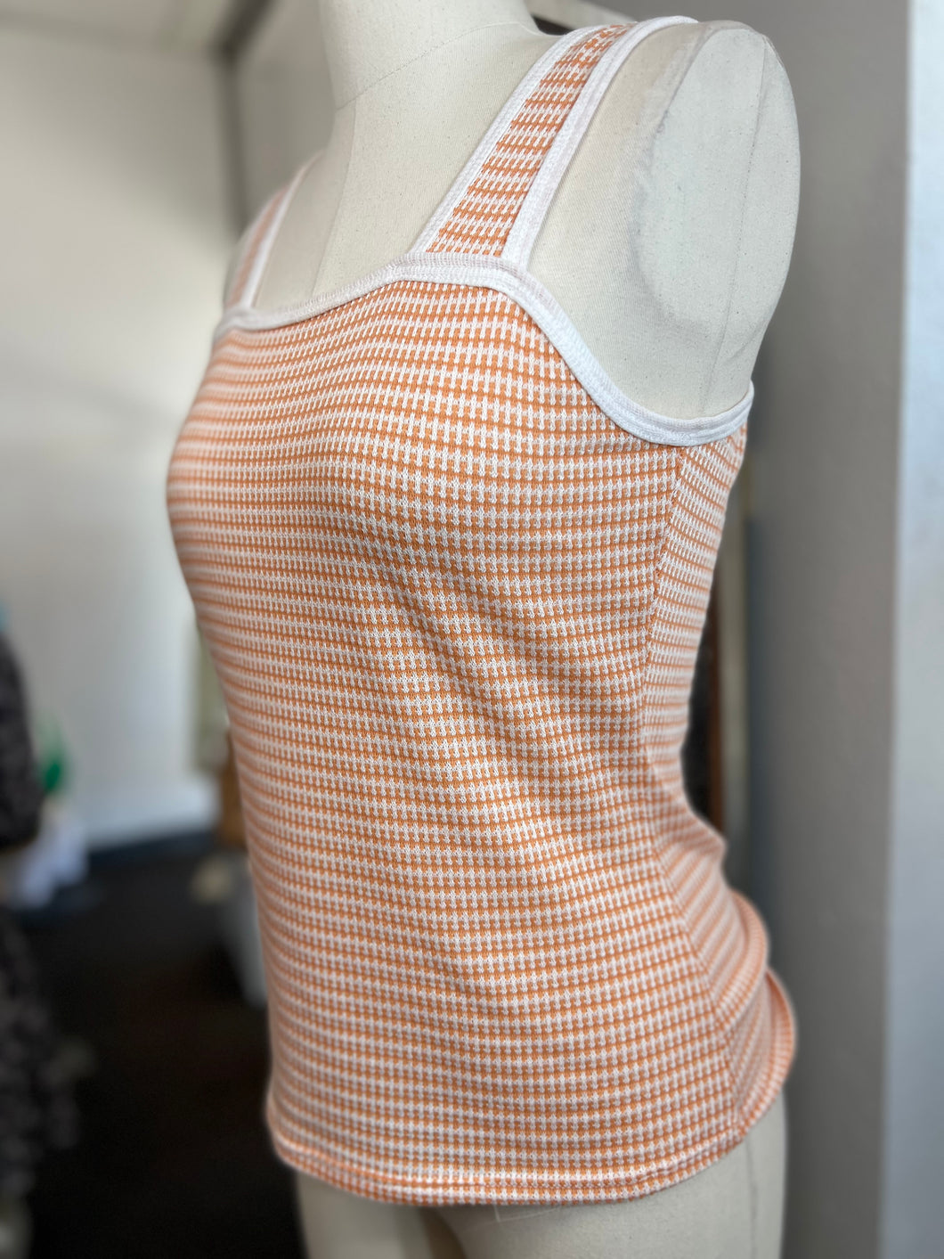 CLEARANCE Paulin Peach Jacquard Two Tone Sleeveless Top