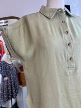 Load image into Gallery viewer, Amie Collared Button-Down Roll Sleeve Shirt