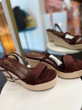 Load image into Gallery viewer, KATTIE Dark Brown Suede Platform Heels