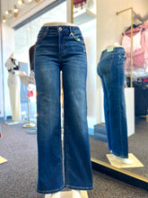 Load image into Gallery viewer, Danielle High Rise Relaxed Wide Leg Jeans