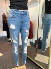Load image into Gallery viewer, Susan Distressed Denim Ankle Skinny Jeans