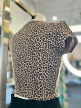 Load image into Gallery viewer, Betty Animal Print Ribbed Crop Top