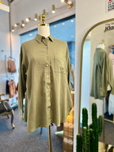 Load image into Gallery viewer, Dela Long Sleeve Button up Army Green Blouse