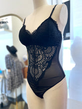 Load image into Gallery viewer, Lace Negligee W/ Padded Cups
