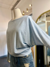 Load image into Gallery viewer, Esthella Teagan Top Round Neck 3/4 Sleeves