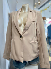 Load image into Gallery viewer, Serena Cropped Blazer Functional Button