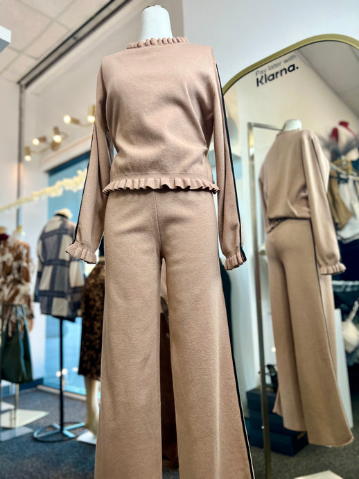 Sheila 2 Piece Pants/Sweater Set