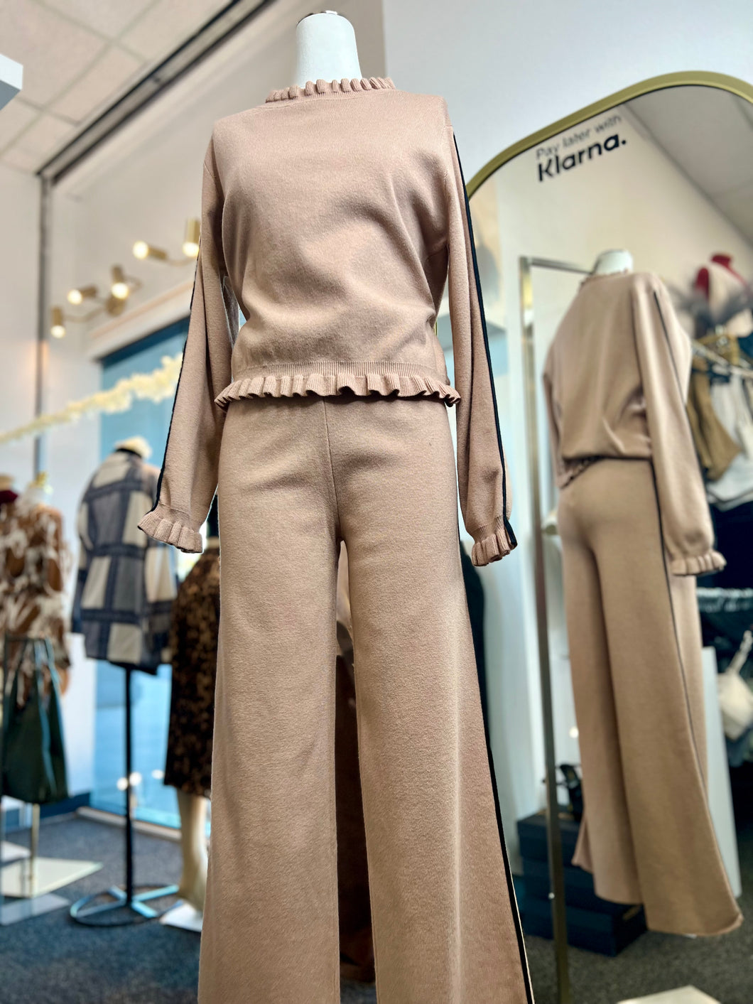 Sheila 2 Piece Pants/Sweater Set