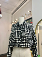 Load image into Gallery viewer, Karina Black and White Houndstooth Knit Cropped Jacket