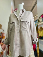 Load image into Gallery viewer, Trisha Linen Long Sleeve Lined Button Up Blouse