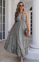 Load image into Gallery viewer, Yessenia Black and White Plaid Maxi Dress