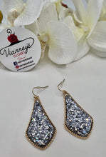 Load image into Gallery viewer, Hazel Grey or Gold Drop Earrings