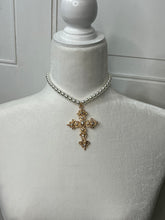 Load image into Gallery viewer, Cielo Cross Necklace Faux Pearls