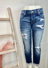 Load image into Gallery viewer, Karina Medium Wash Ultra Comfortable Boyfriend Denim Jeans