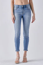 Load image into Gallery viewer, Alice Mid Rise Single Cuff Crop Skinny Jeans